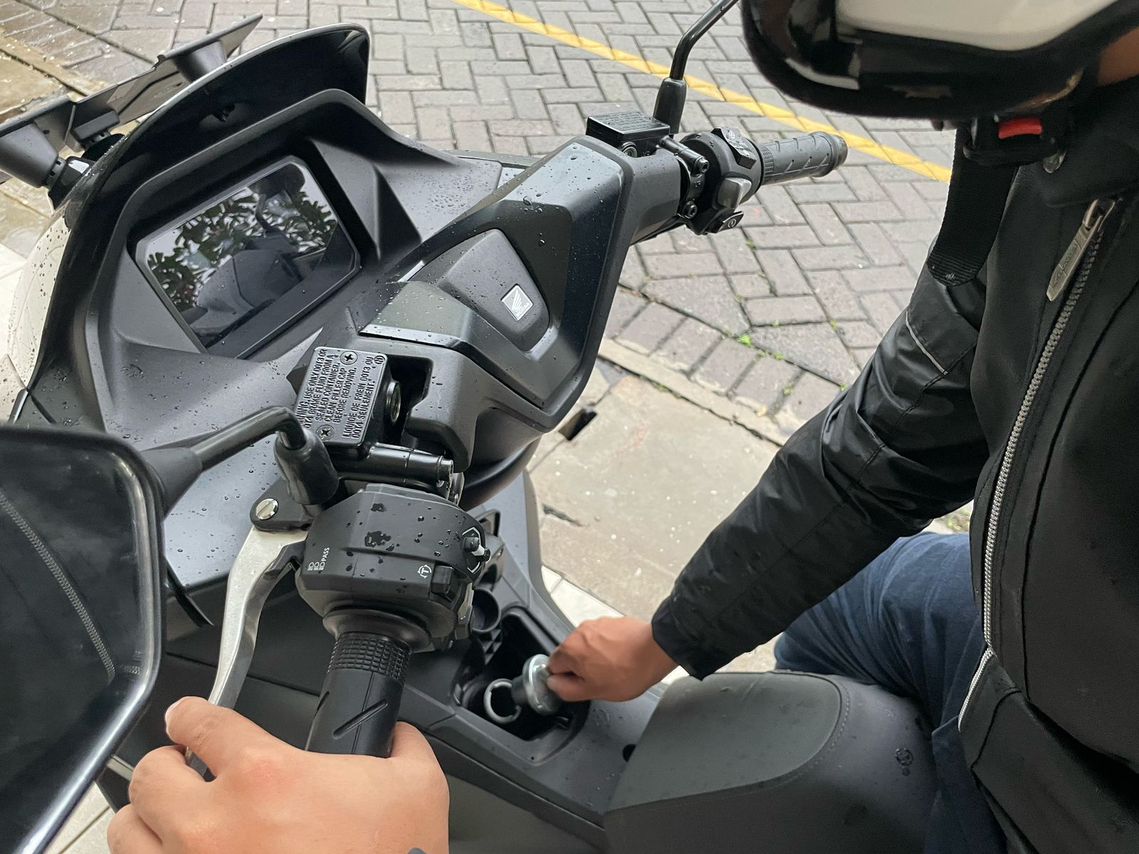 Mudik Tenang, Motor Aman! Simak Tips Menyimpannya dengan Benar.